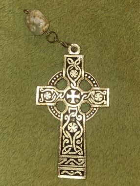 Camco Celtic Pectoral Cross With Stone Accent